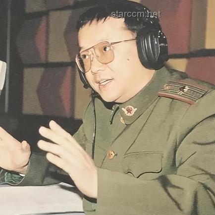 和王刚离婚22年后，62岁的成方圆现状令人感慨，王刚公开致歉：我对不起她